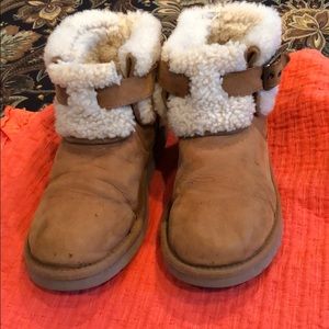 Ugg booties 😊💋